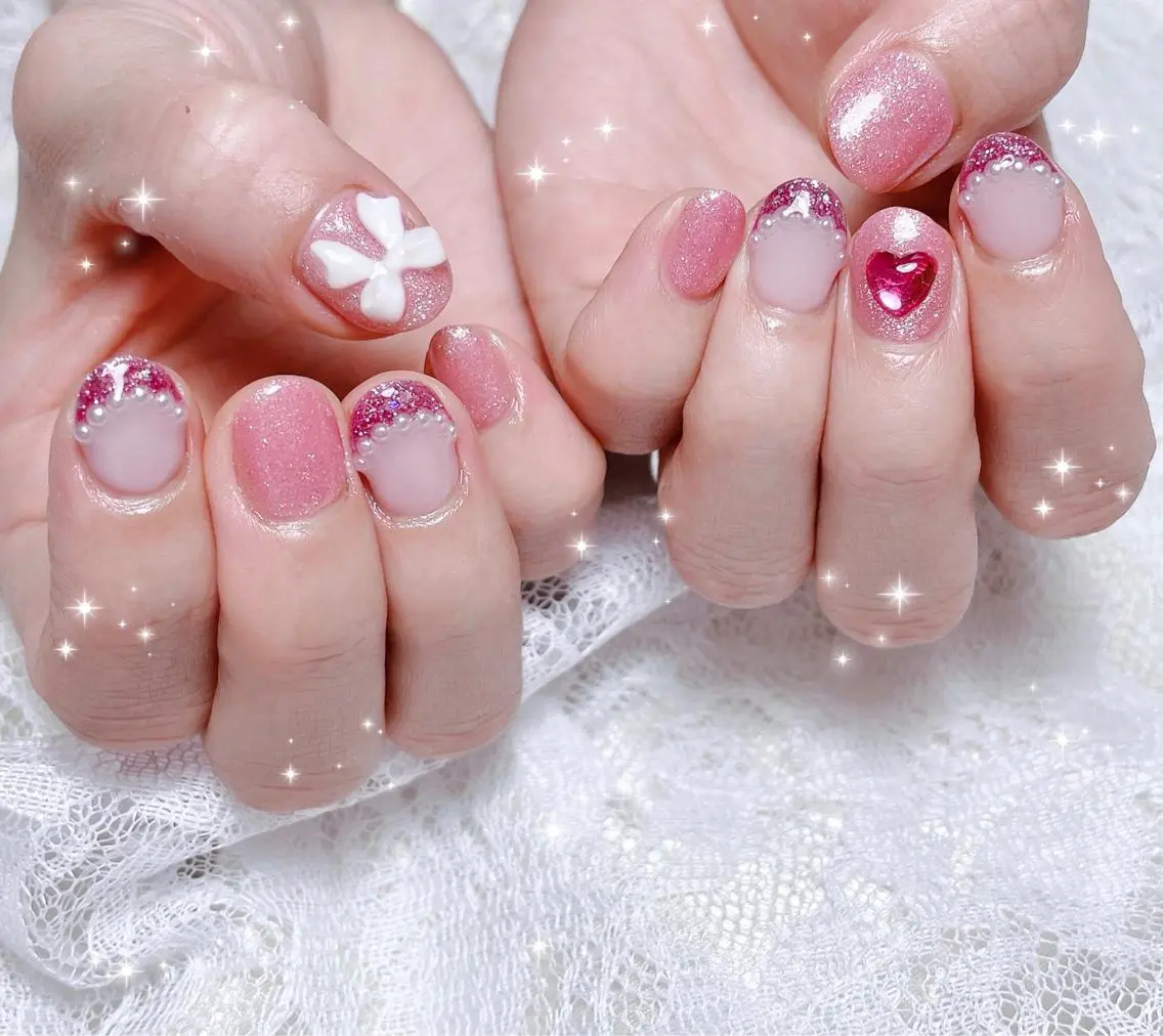 ネイル アートネイル フレンチネイル ハンドネイル FLARE NAIL フレアネイルのネイルデザイン