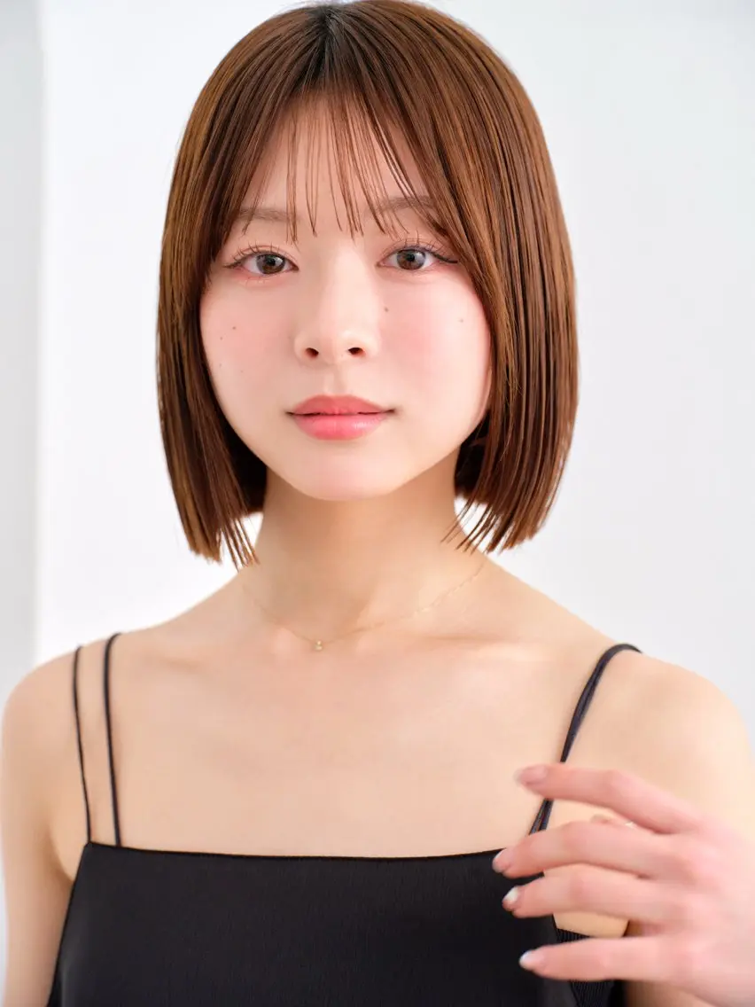 ミディアム manarino マナリノバイリトルのヘアスタイル