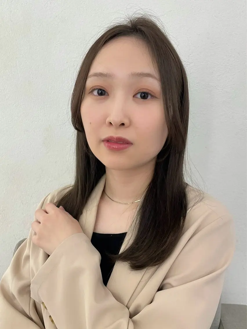 ロング 米澤 由衣のヘアスタイル