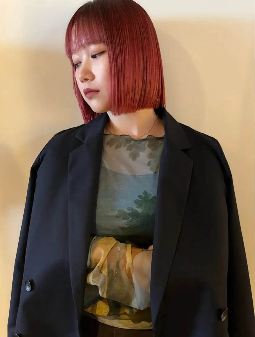 ショート カラー 切りっぱなしボブ ブリーチ ケアブリーチ レッドカラー ボブ ヘアカラー 🤍ボブ/顔周り カット/🤍honoのヘアスタイル