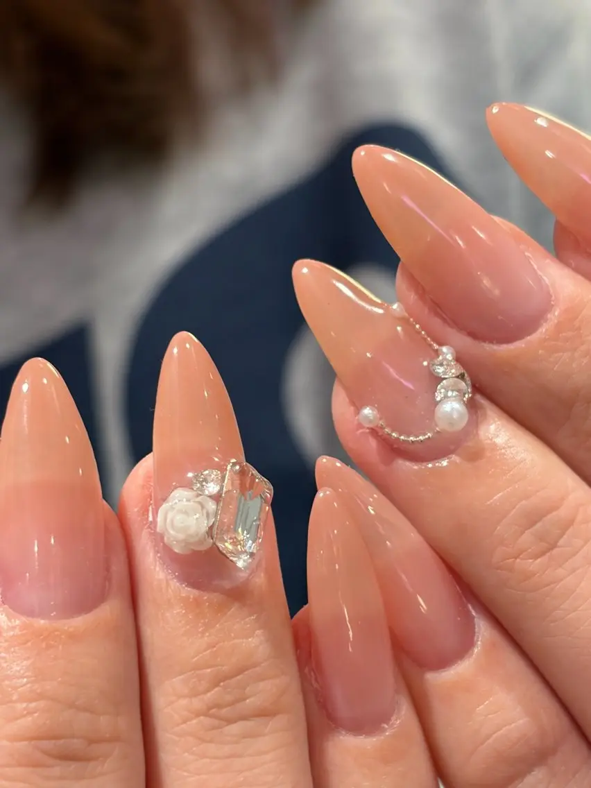 ネイル ワンホンネイル ハンドネイル フットネイル ailed'Ange 🍒miuのネイルデザイン