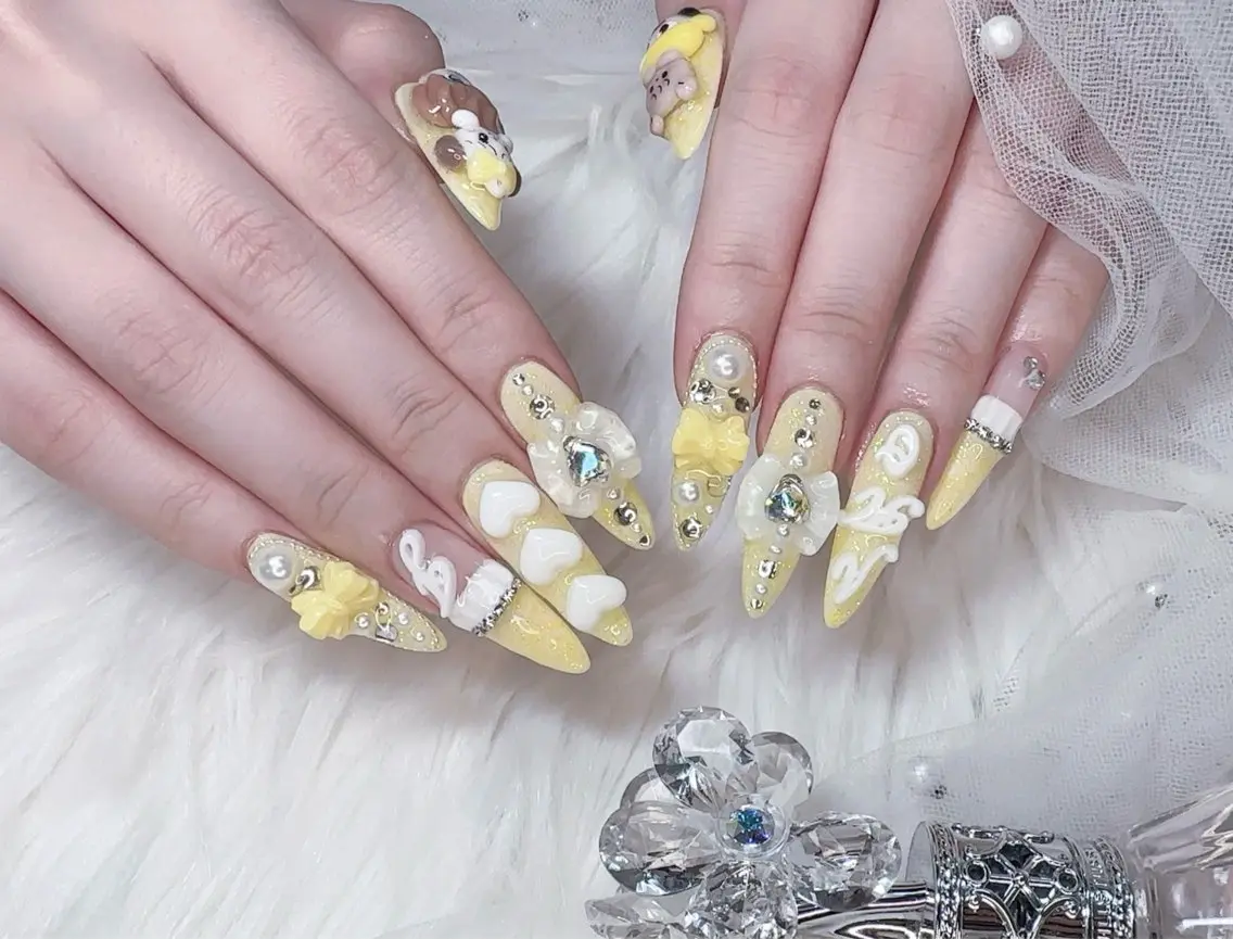 ネイル 持ち込み ハンドネイル フットネイル ハンドケア R salonのネイルデザイン