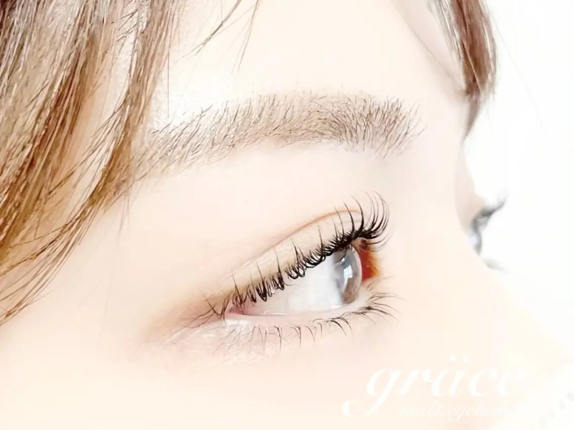 マツエク・マツパ ケラチンラッシュリフト まつげパーマ gräce nail&eyeのネイルデザイン