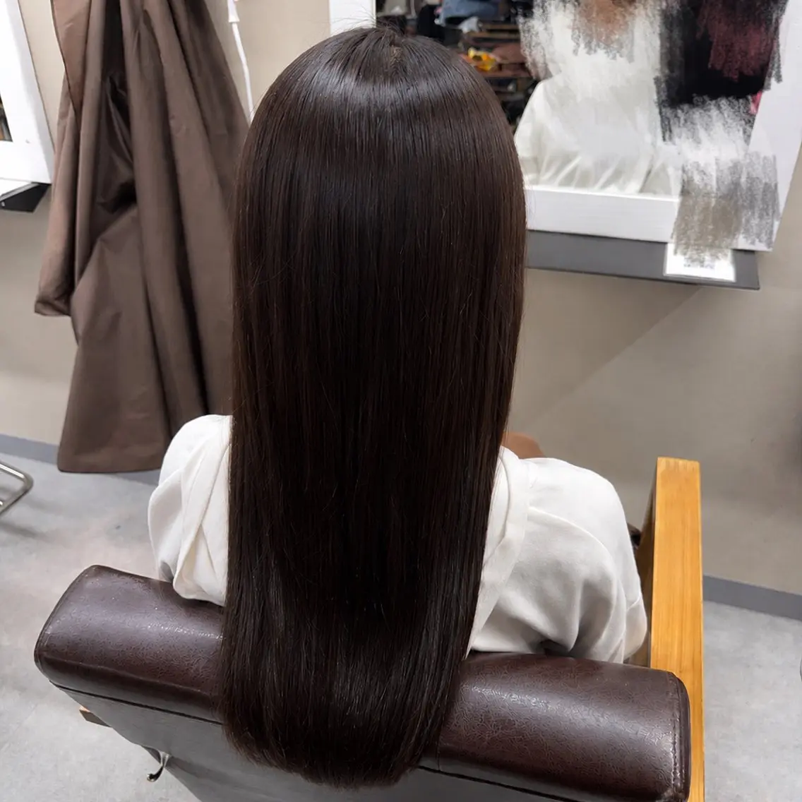 ロング 小島 羽琉のヘアスタイル