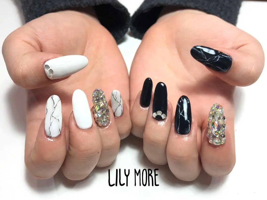 ネイル 大理石ネイル(マーブル) ストーンネイル Lily closetのネイルデザイン
