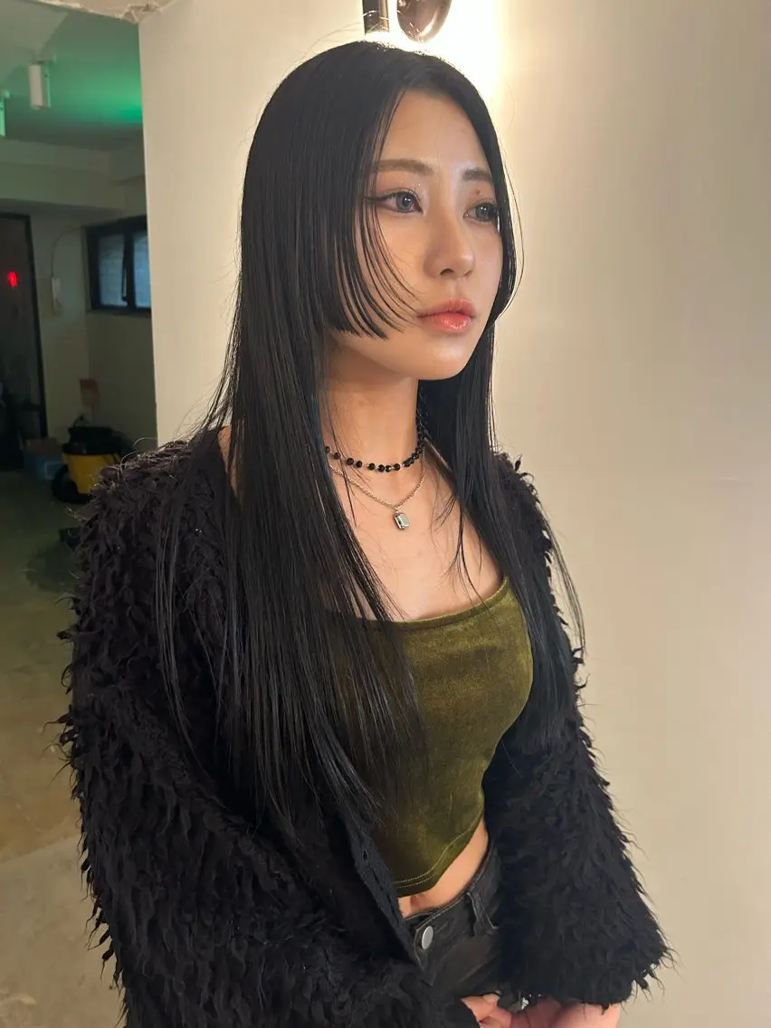 ロング カラー kana shimizuのヘアスタイル