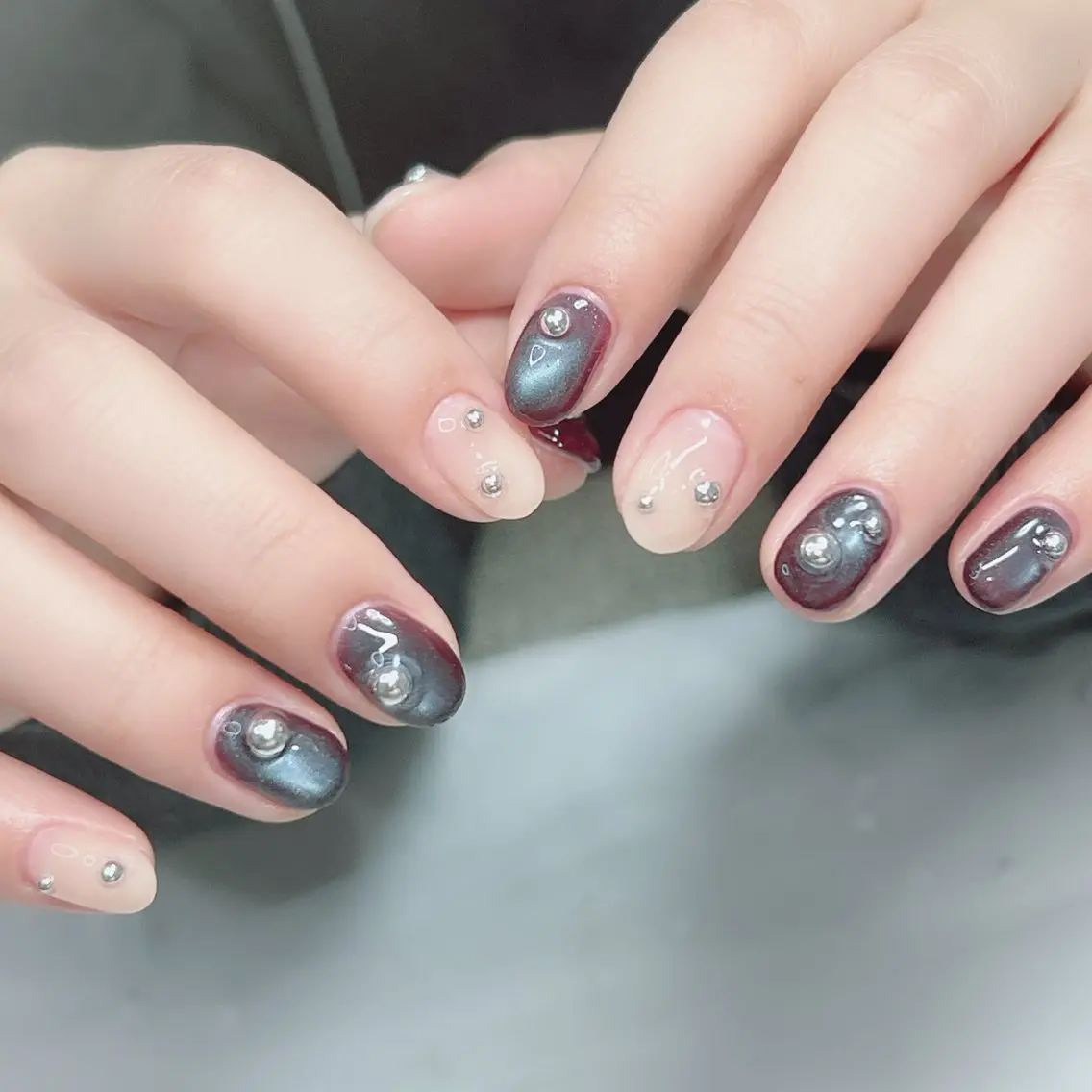 ネイル オーロラネイル ミラーネイル オフィスネイル ワンカラーネイル シンプルネイル ハンドネイル Cute Tips nailのネイルデザイン