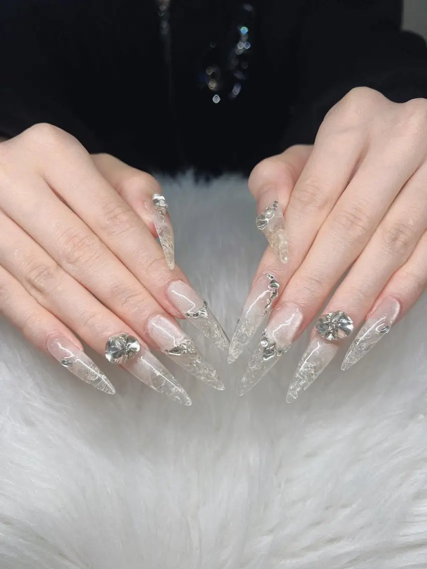 ネイル 長さ出し グラデーション 卒業式 キラキラネイル マグネットネイル ハンドネイル Lee Nailsのネイルデザイン