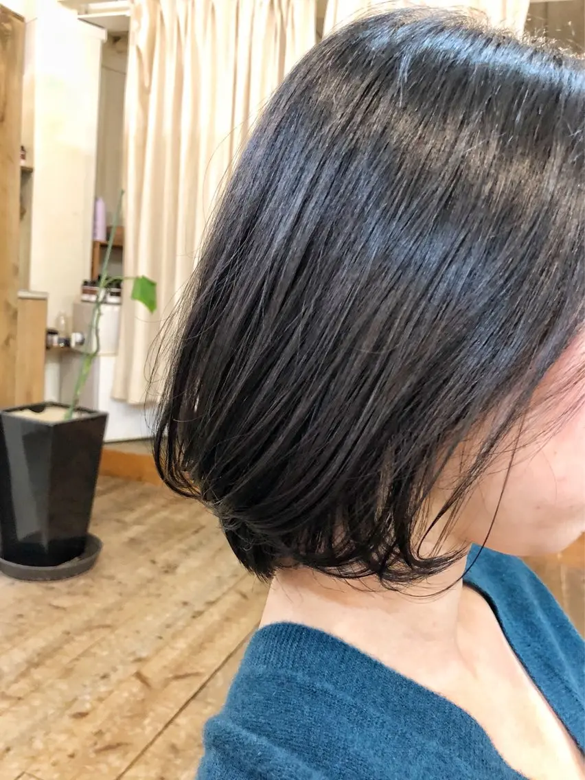 【長さやダメージ部、量感を調整したい方へ】全体カットの写真