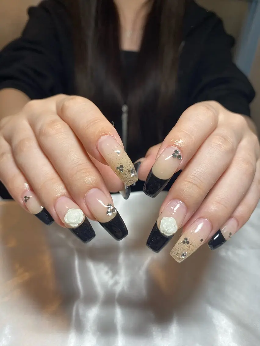 ネイル アートネイル ハンドネイル REINA ルレイル心斎橋のネイルデザイン