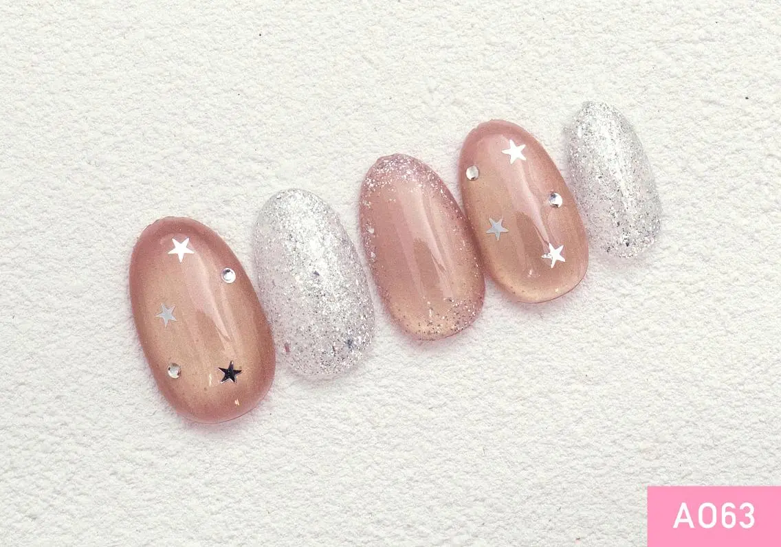 ネイル ゴールド 新橋🍬 Nailのネイルデザイン