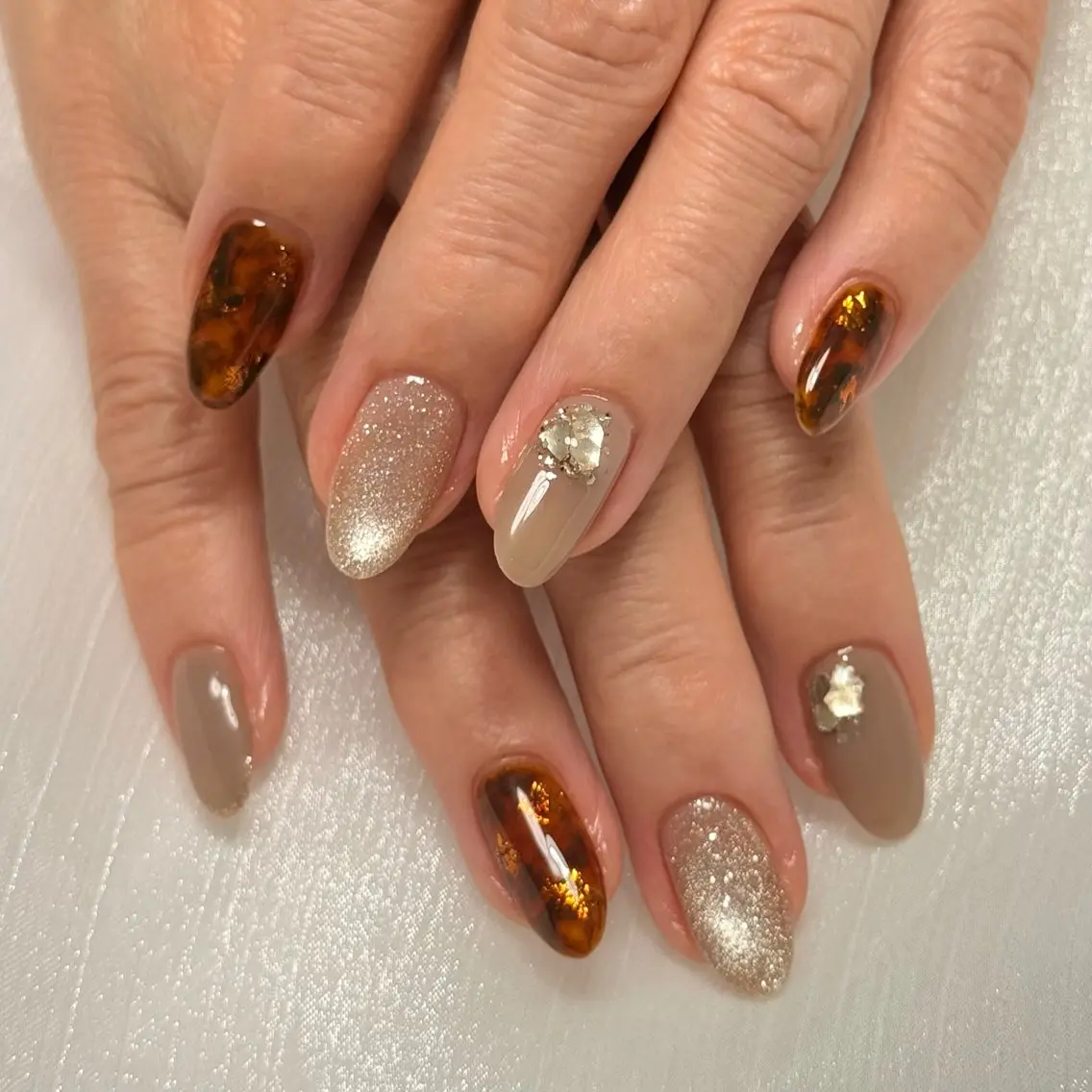 ネイル べっ甲ネイル ハンドネイル calm nailのネイルデザイン
