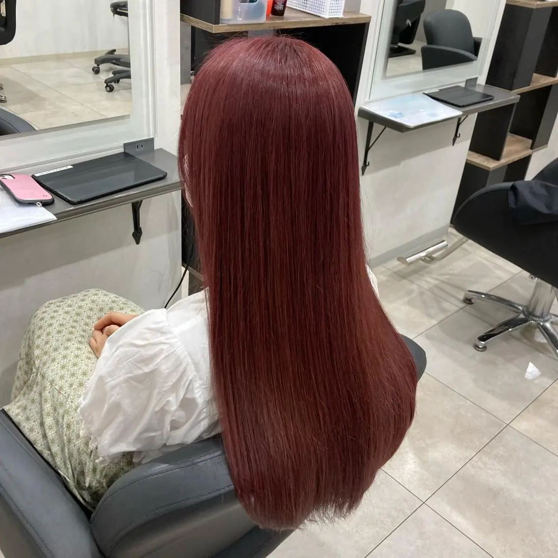 ロング カラー ブリーチ ヘアカラー ピンクカラー🎀 米津 美佑のヘアスタイル
