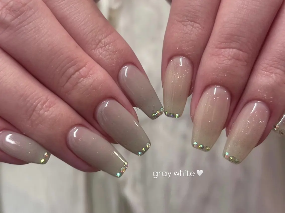ネイル ハンドネイル EmaNail🎀 Haaruのネイルデザイン