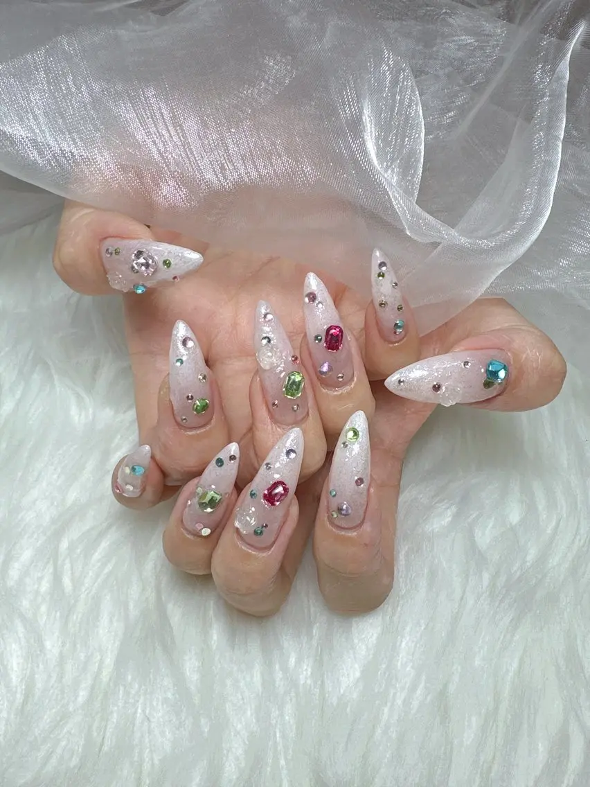 ネイル フラワーネイル ロングネイル オフィスネイル ピンク ピンクベージュ AME29 Nail ネイルサロンのネイルデザイン