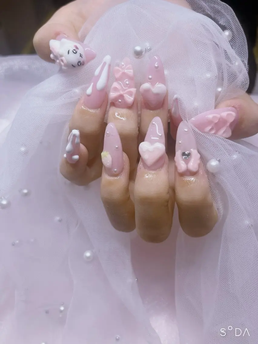 ネイル ハンドネイル CARAT カラットのネイルデザイン