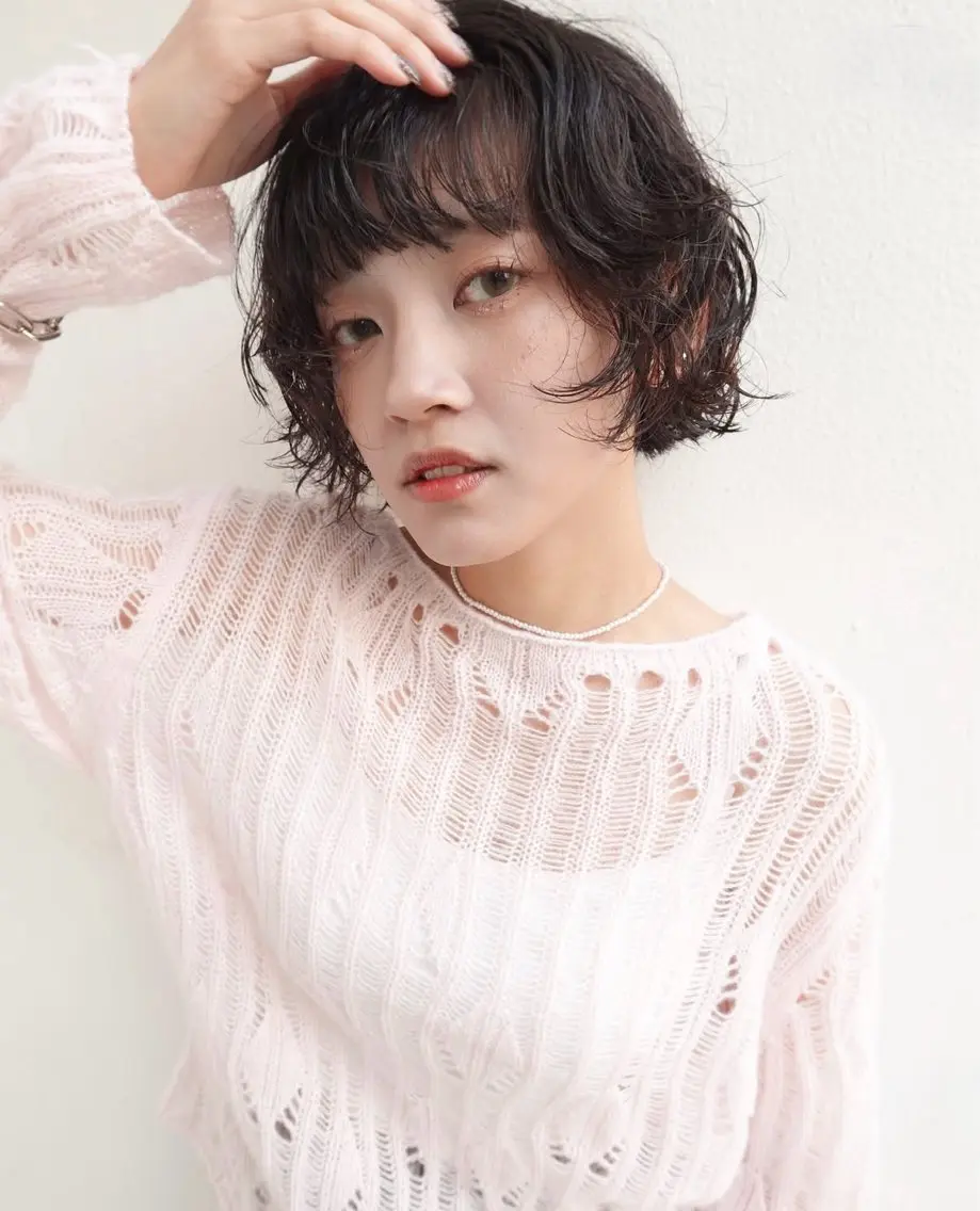 ショート パーマ 守屋 瞳子のヘアスタイル