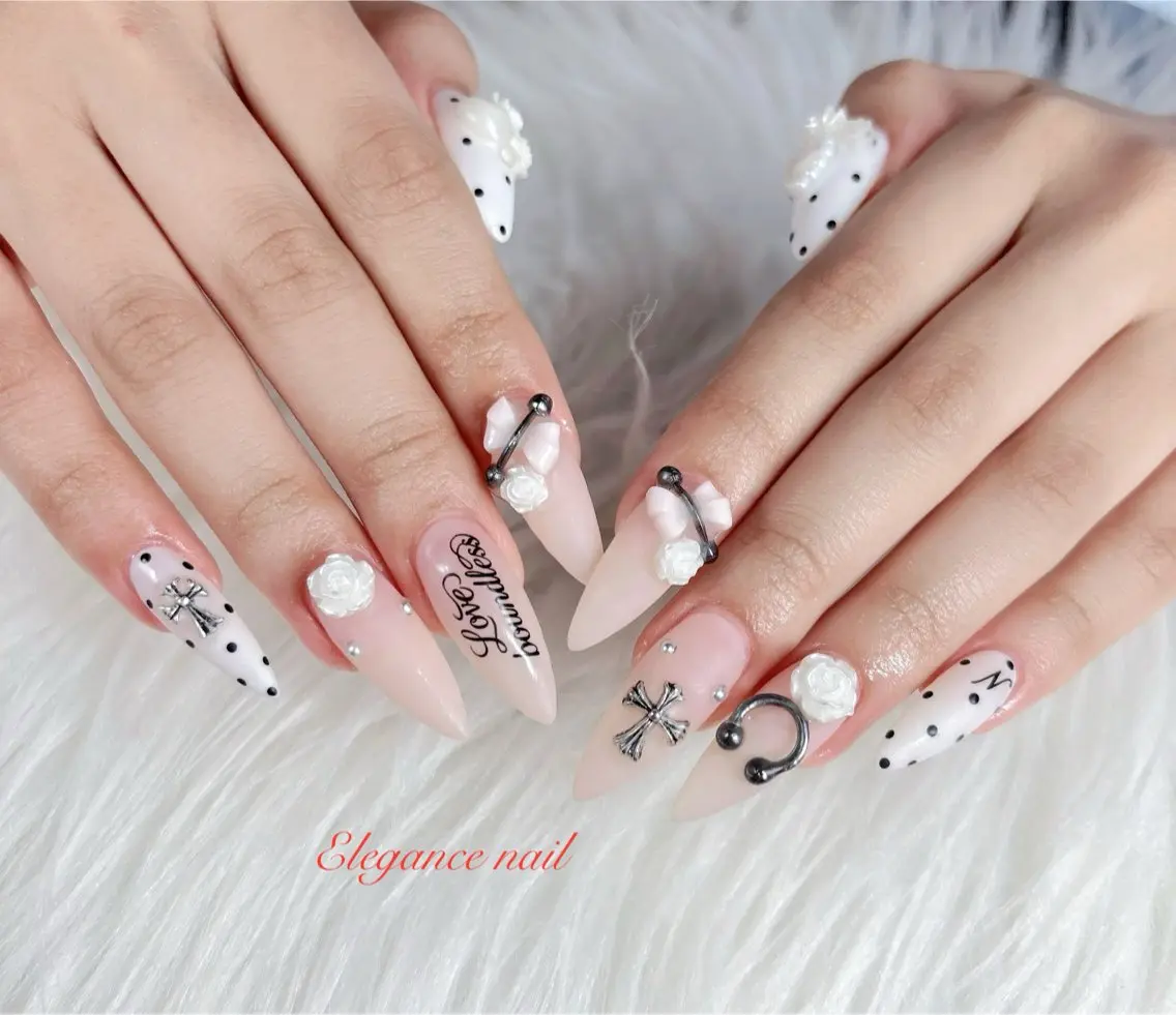 ネイル Elegance Nail本厚木店舗のネイルデザイン