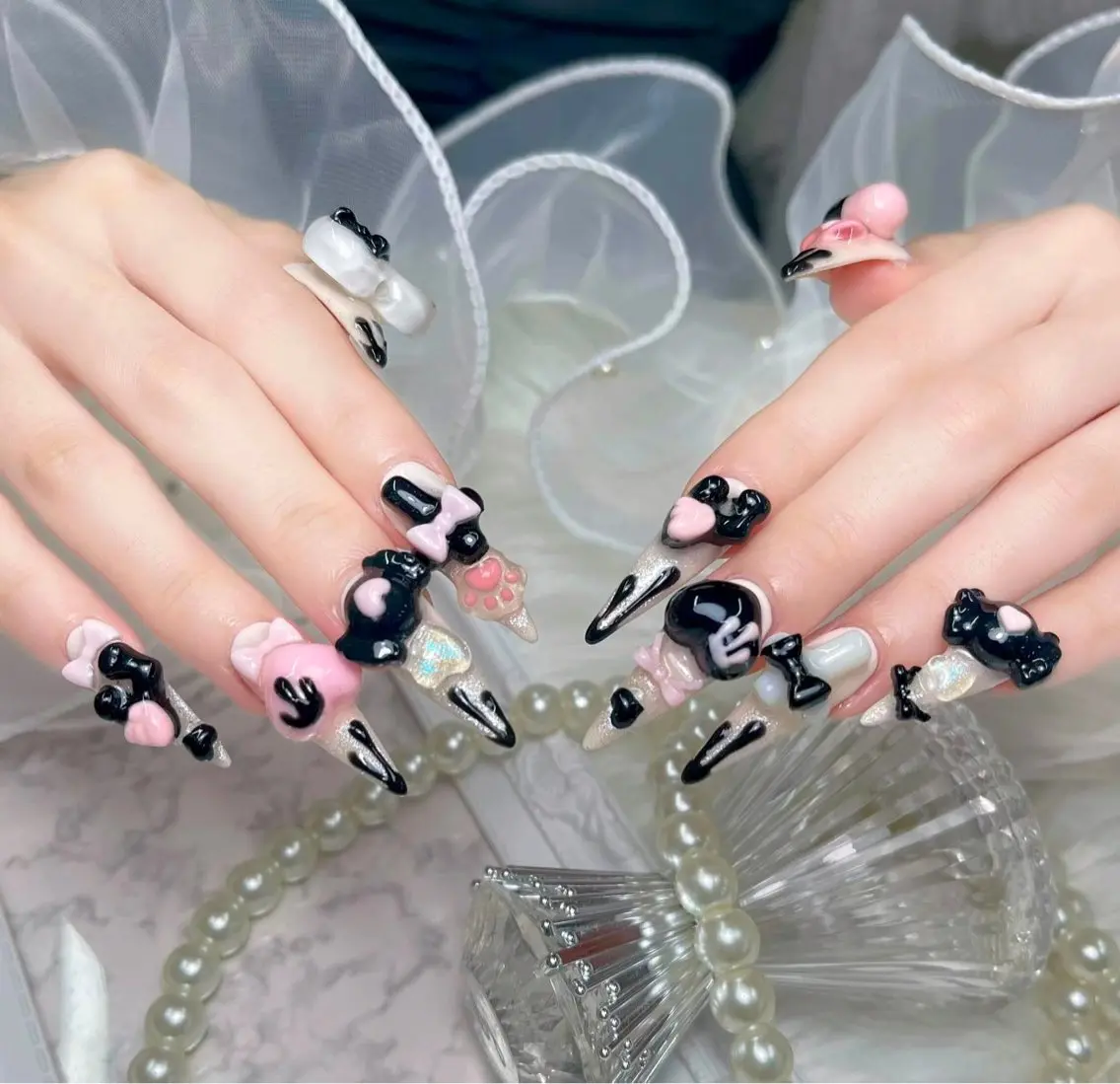 ネイル オーロラネイル チークネイル フラッシュネイル フレンチネイル ジェルネイル ハンドネイル ハンドケア Miyu Nailのネイルデザイン