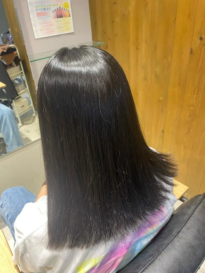 【🌟平日限定クーポン🌟】縮毛矯正+カットトリートメント(Aujua1ステップ)の写真