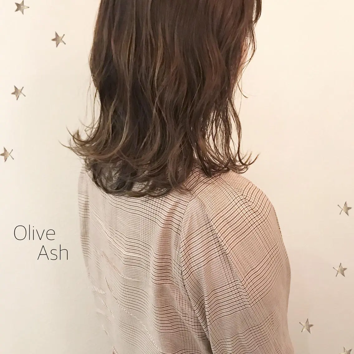 ミディアム カラー 市川 千夏のヘアスタイル