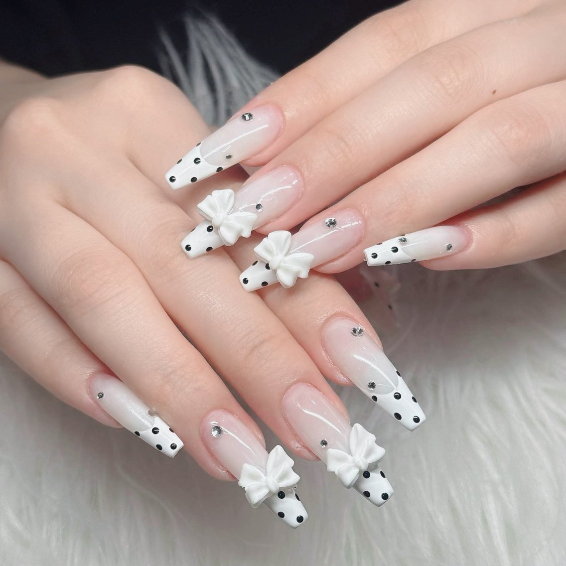 ネイル フットネイル フレンチネイル グラデーション 韓国ネイル ロングネイル ハンドネイル Hani Nail Salonのネイルデザイン