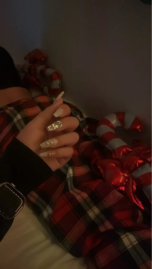 ネイル ゴールド ツイードネイル ハンドネイル 鶴橋wooone nail.rieのネイルデザイン