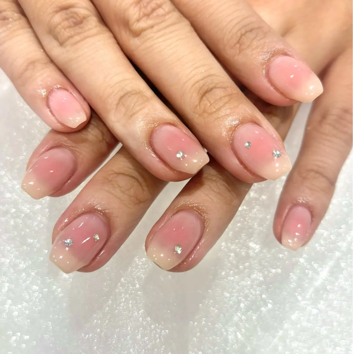 ネイル チークネイル ハンドネイル nailist🍒 ヤマザキのネイルデザイン
