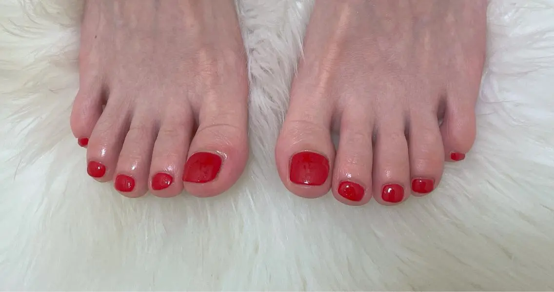 ネイル オーロラネイル フラワーネイル フットネイル フレンチネイル ジェルネイル ハンドネイル mogunail &blowのネイルデザイン