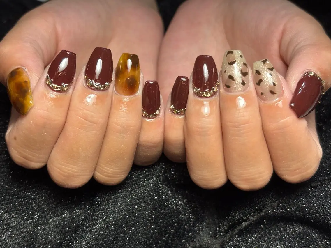ネイル ハンドネイル フットネイル ✴︎ Delightのネイルデザイン