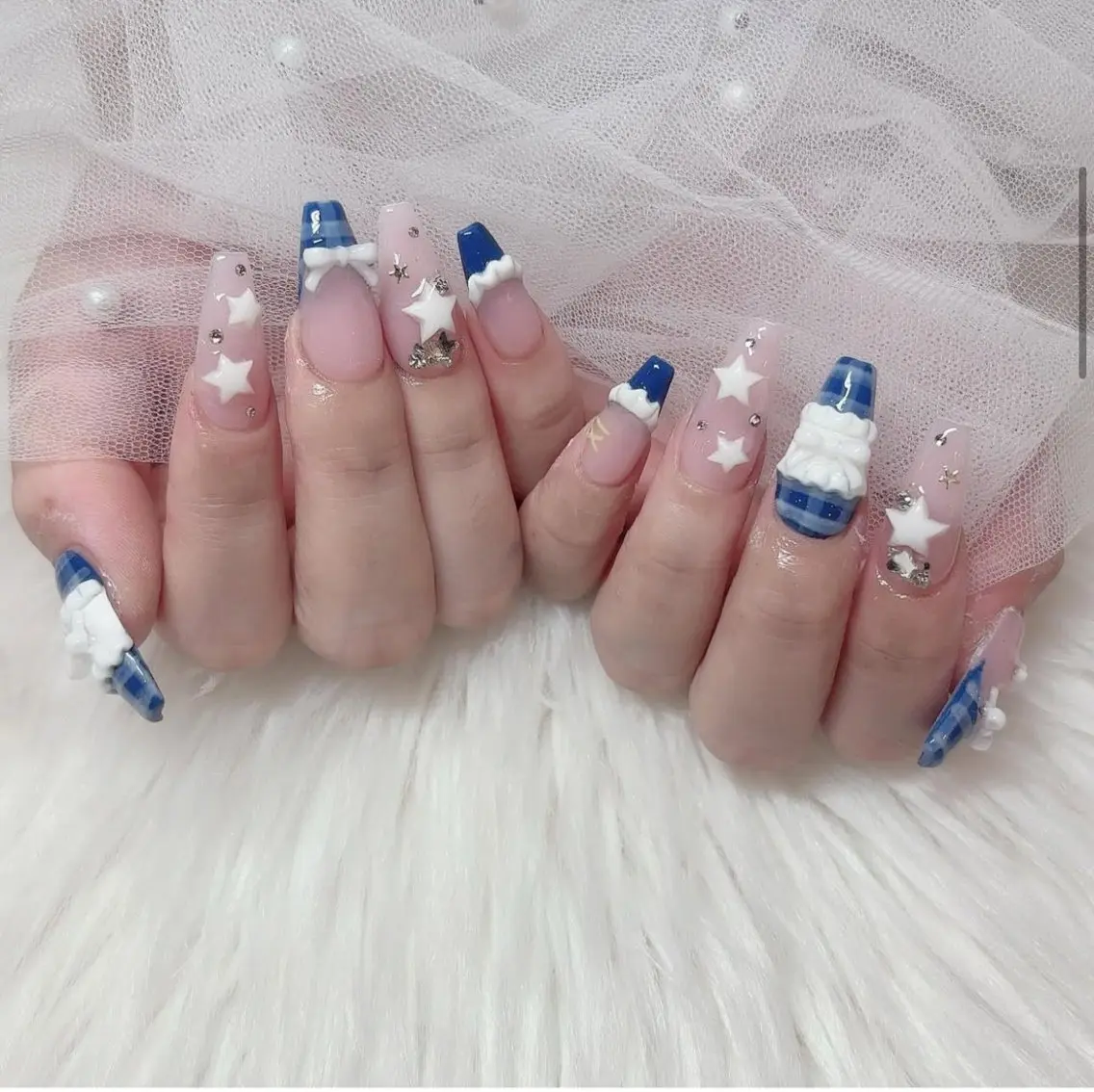 ネイル アートネイル オーロラネイル フレンチネイル ジェルネイル グラデーション ハンドネイル Ryu Nail NekoChanのネイルデザイン