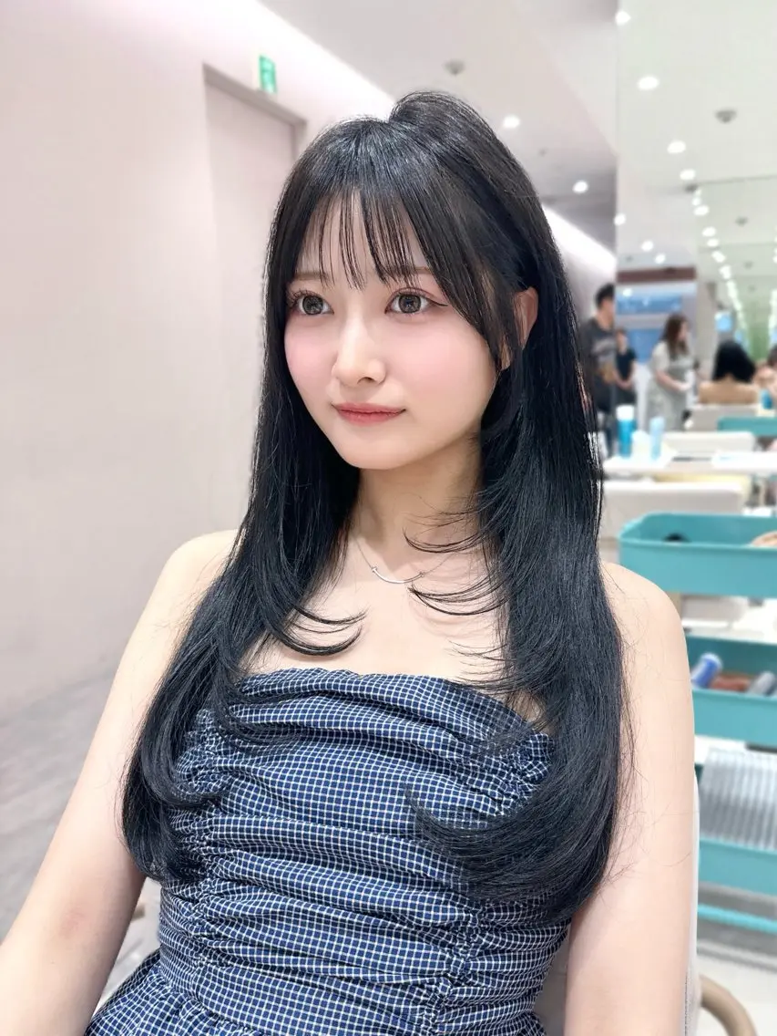 セミロング カラー カット ヘアカラー トリートメント ヘッドスパ ヘアセット 韓国ヘア/レイヤー/ 顔まわり/りょーとのヘアスタイル