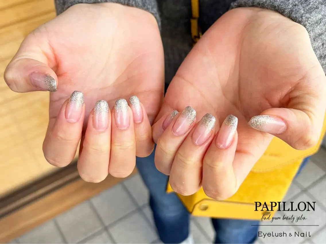 ハンド 初回オフ込み グラデーション💭 伸びてきても馴染むデザイン💗 次回来店時特典有り👏の写真