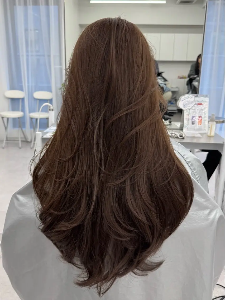 ロング カラー ヘアカラー トリートメント 顔まわりの神様✨ 透明感カラー藤嶋秀幸のヘアスタイル