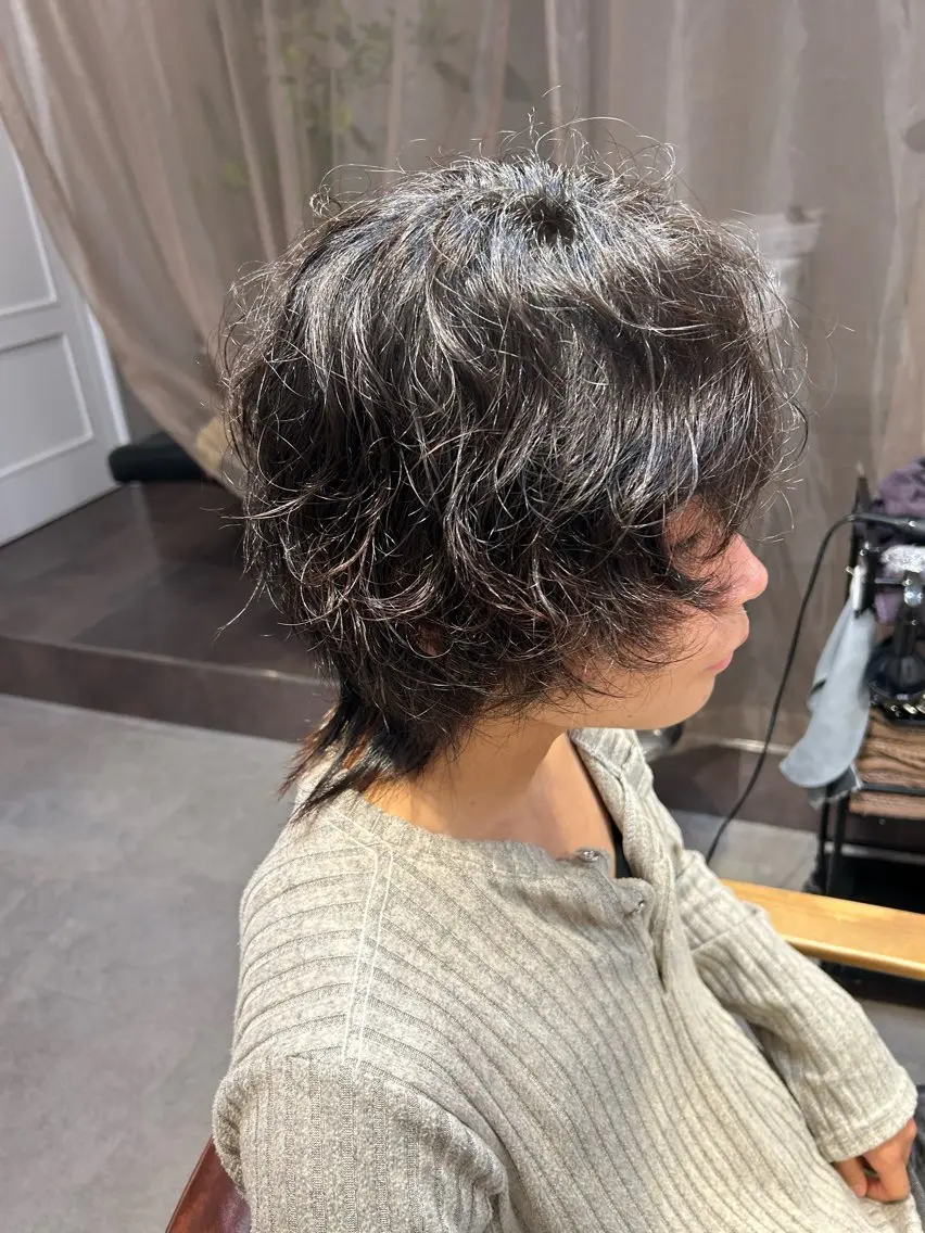 パーマ メンズ メンズパーマ メンズウルフカット 縮毛矯正 ウルフカット カット パーマ 大久保 天翔のヘアスタイル