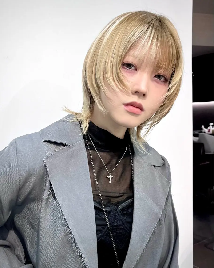 ショート ウルフ🦋顔まわり ❤︎ ͛MEIのヘアスタイル