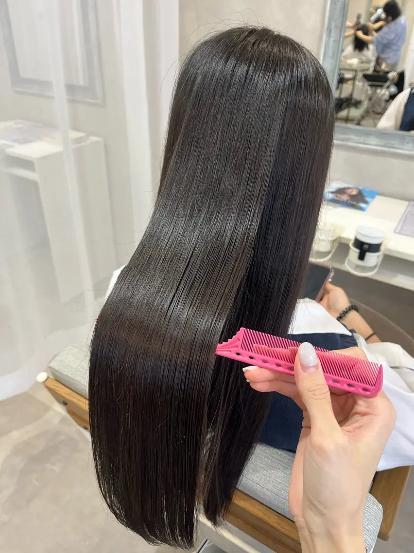 ロング 縮毛矯正 森 愛友のヘアスタイル
