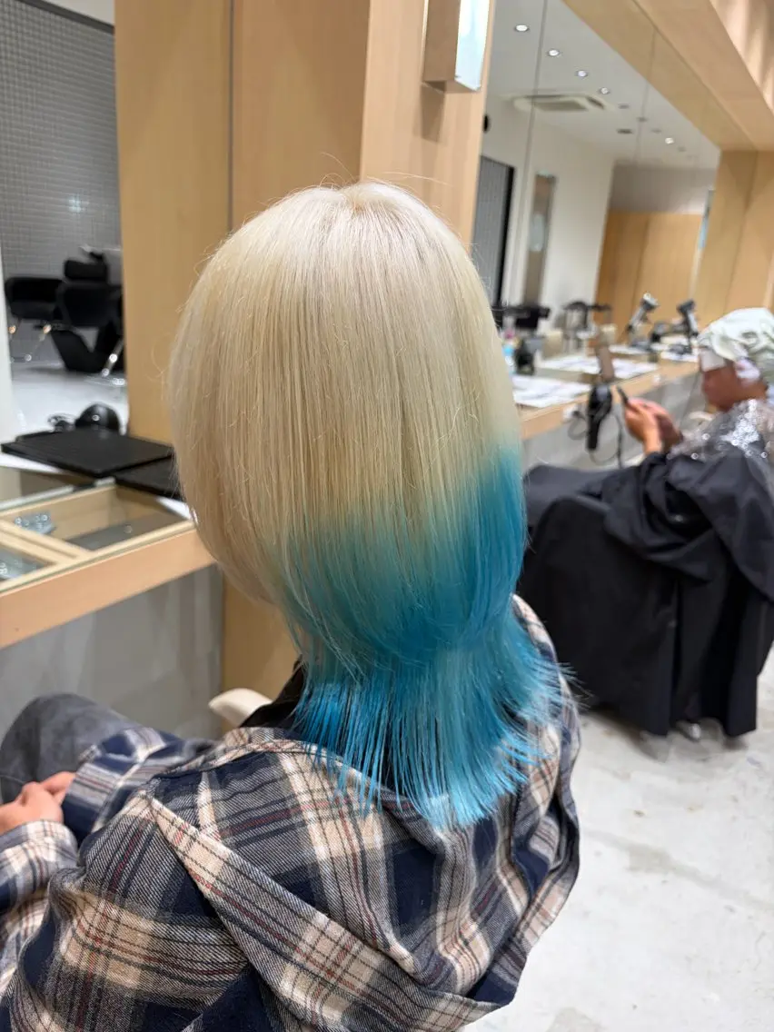 カラー メンズ ブルーカラー カット ヘアカラー トリートメント ホワイトカラー☁️/ Yuya/ハイトーンのヘアスタイル