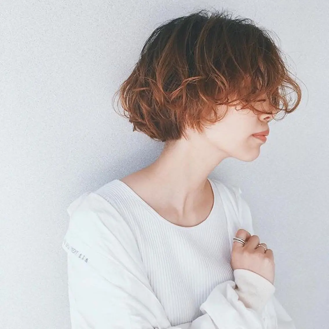 ショート パーマ RINA🧤 デザインとボブのヘアスタイル