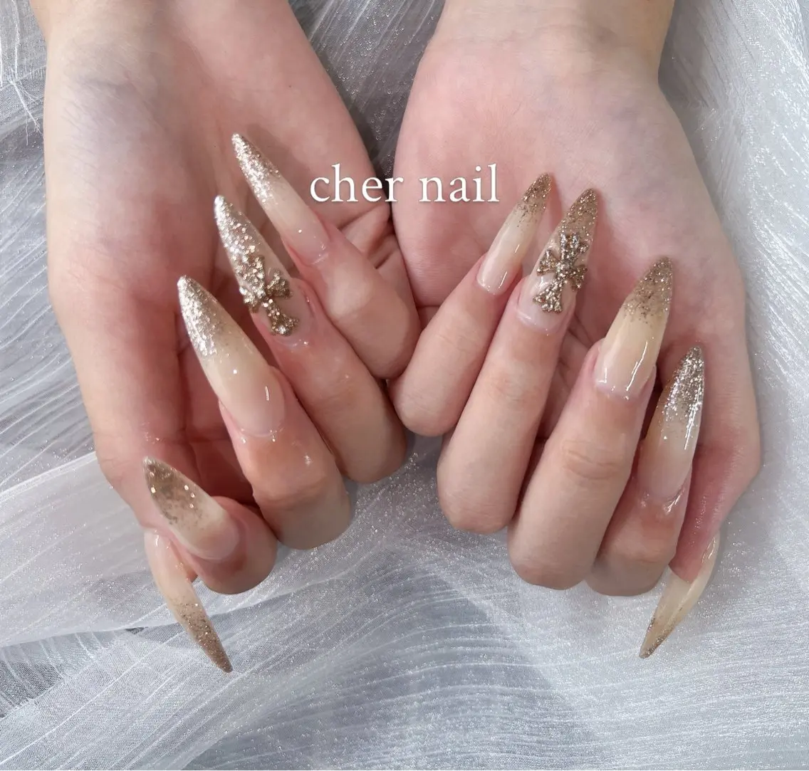 ネイル ハンドネイル cher loydのネイルデザイン