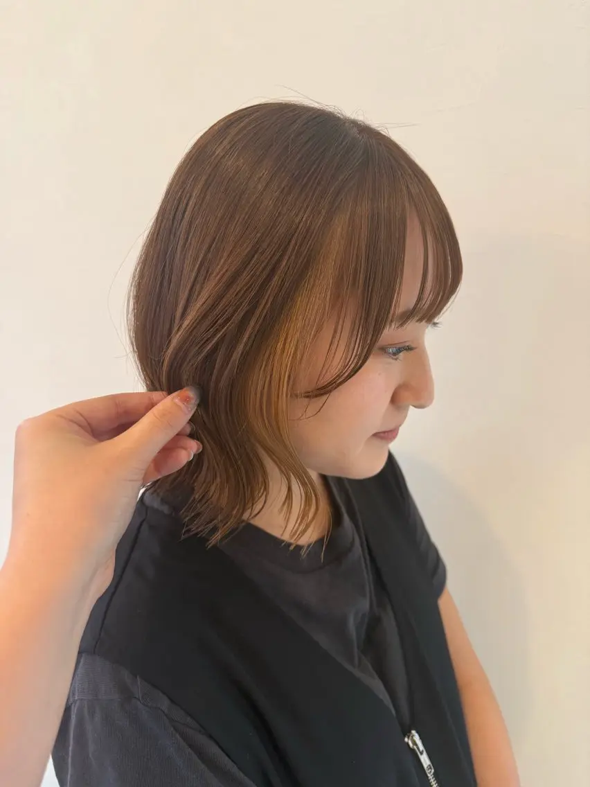 ミディアム カット ヘアカラー トリートメント りか/透明感カラー/ レイヤーカットのヘアスタイル