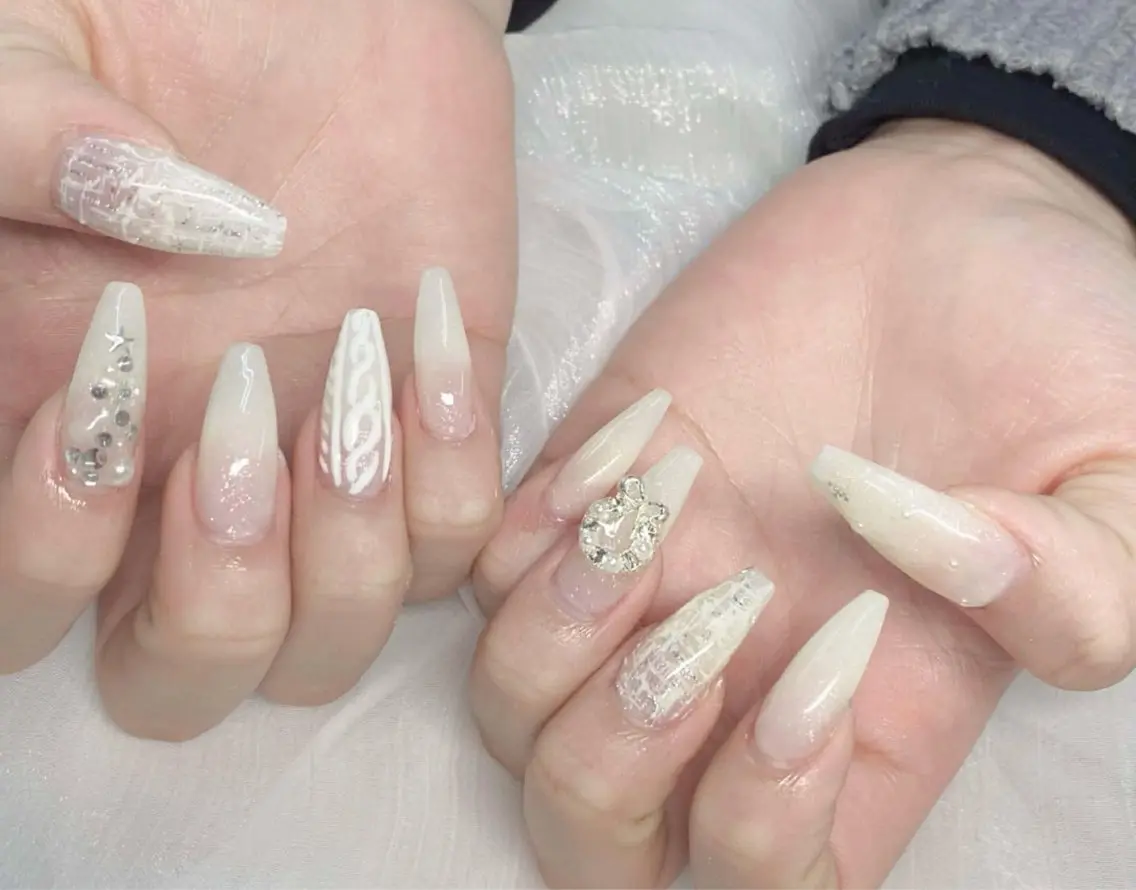 ネイル 成人式 フレンチネイル グラデーション 韓国ネイル マグネットネイル ハンドネイル Squen Nail shinjukuのネイルデザイン