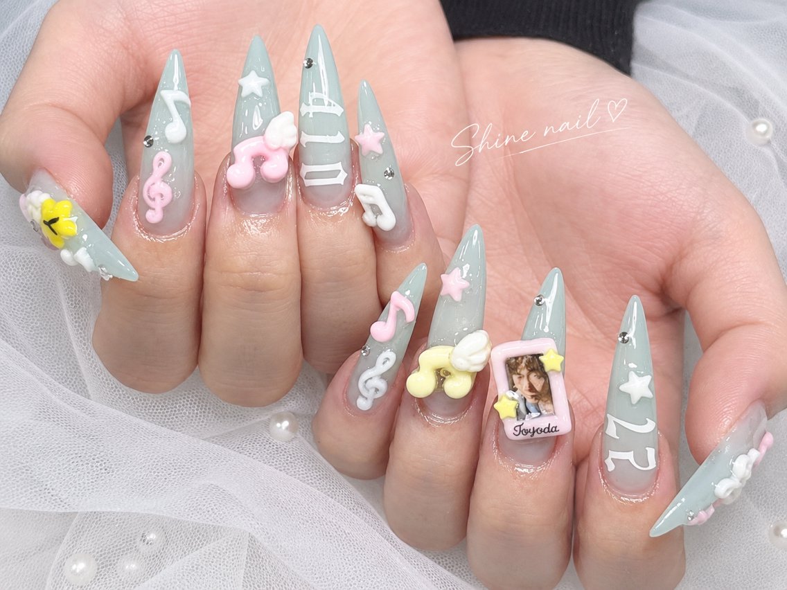 ネイル shine 🎀 長さ出し専門のネイルデザイン