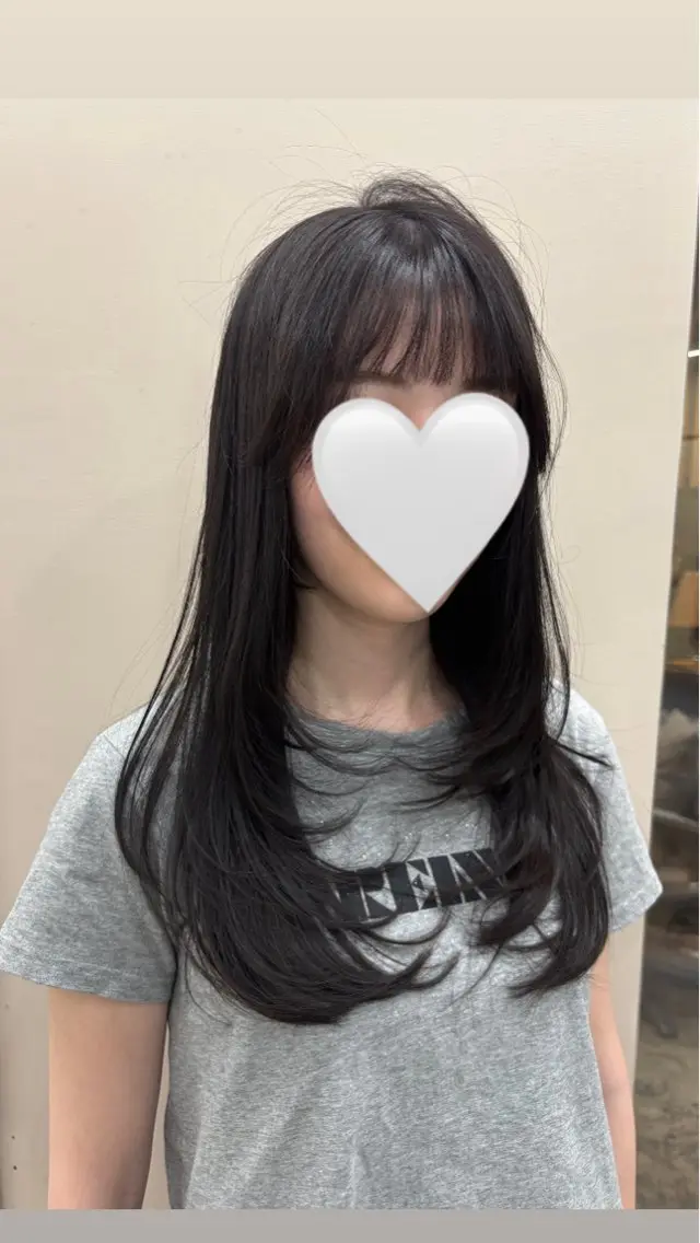 セミロング レイヤーカット コトネ🫧 韓国風レイヤーカットのヘアスタイル