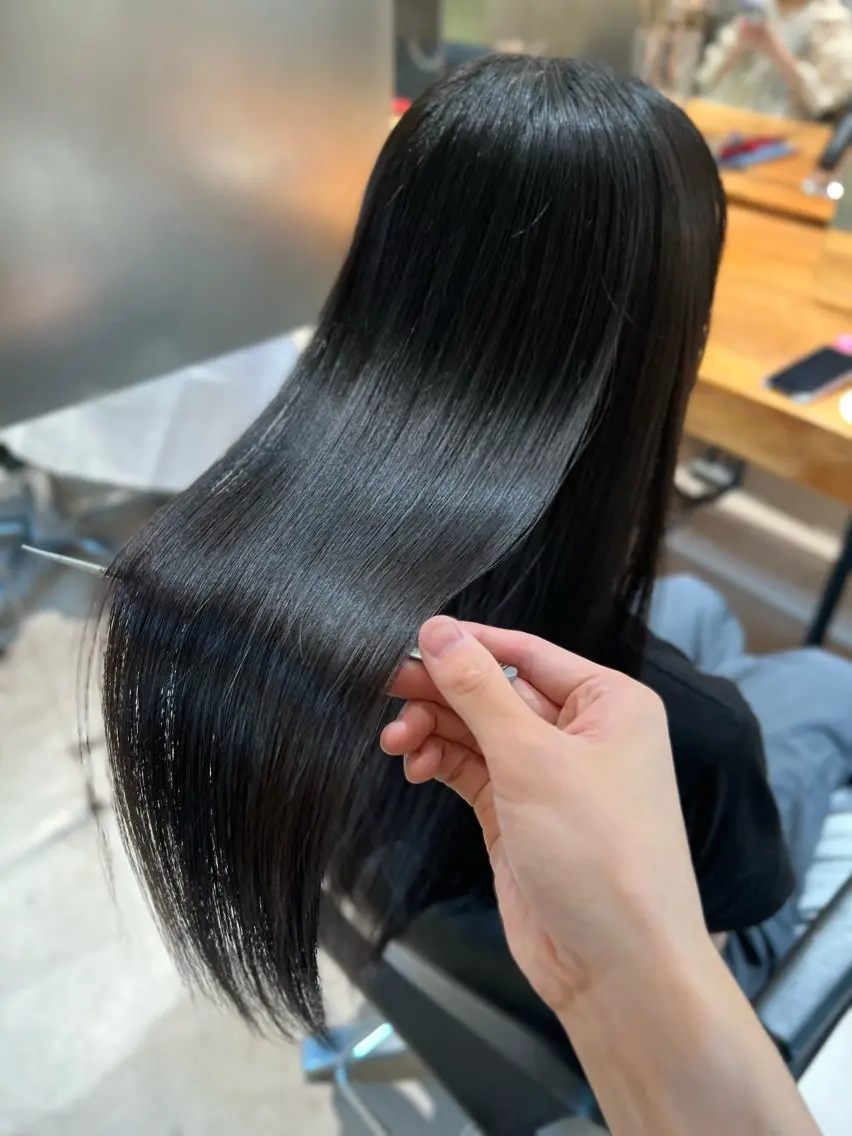 ロング カラー ヘアカラー AULENT SHIONのヘアスタイル