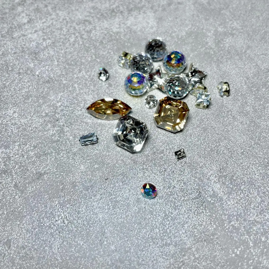 耳ツボジュエリー💎（5個付き）andヘッドスパ💆🏻‍♀️の写真