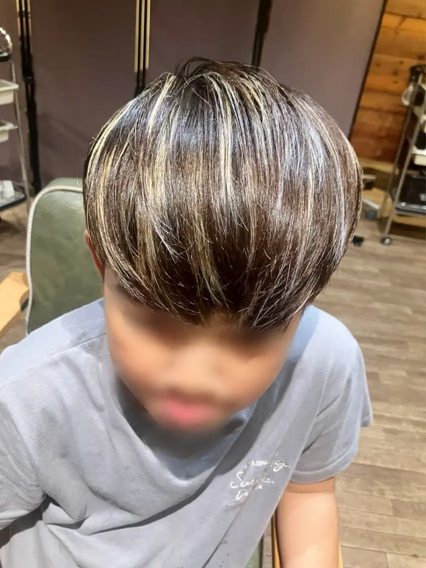 キッズ Ray hair 春日部のヘアスタイル