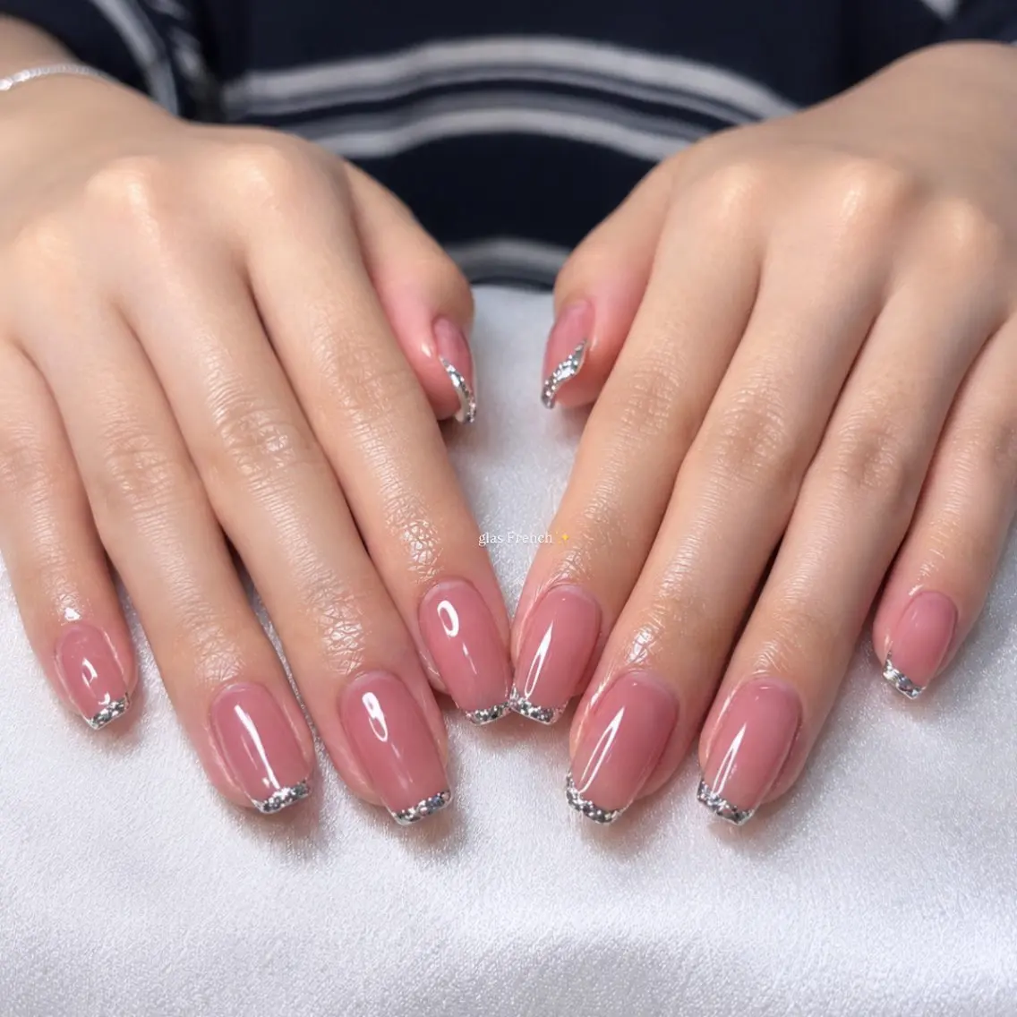 セミロング ハンドネイル soin.nail aiのネイルデザイン