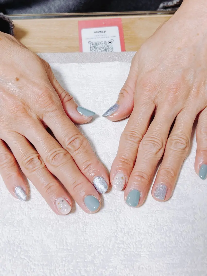 ネイル オーロラネイル フットネイル フレンチネイル ジェルネイル 韓国ネイル ハンドネイル mogunail &blowのネイルデザイン