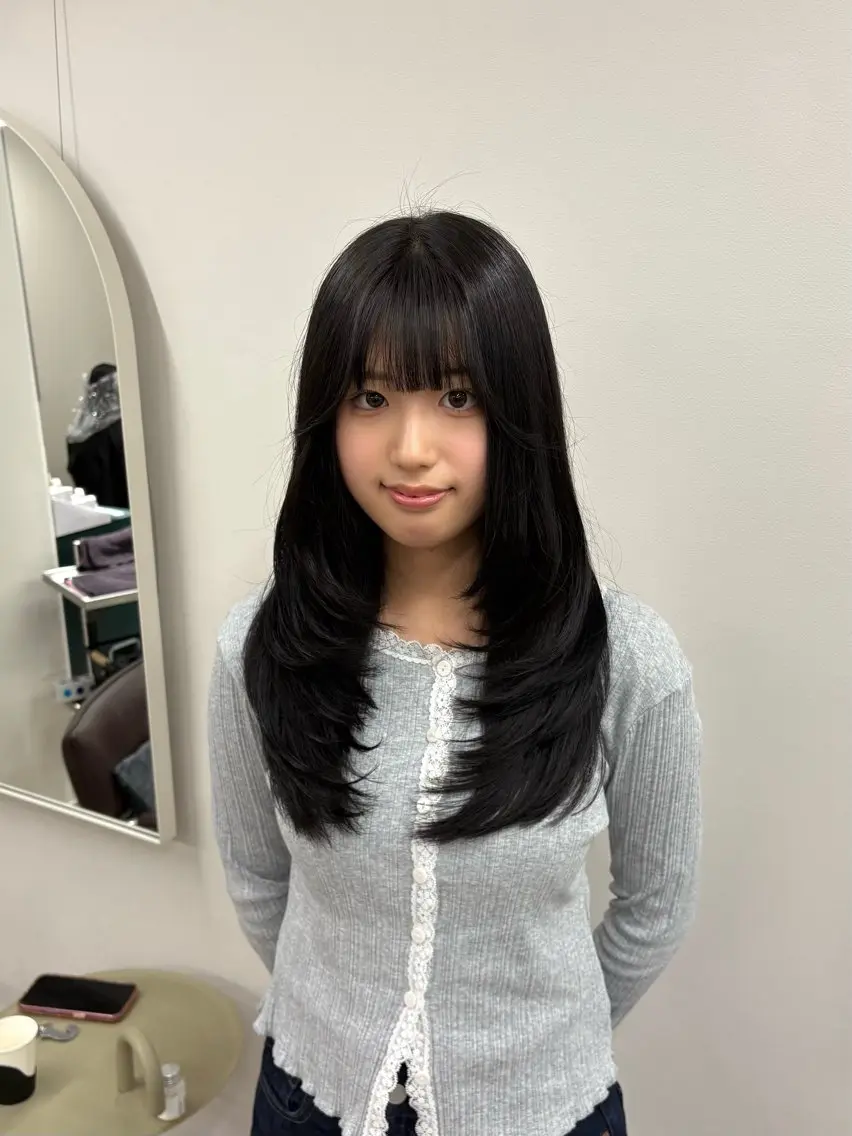 セミロング ハッシュカット ハイレイヤー レイヤーカット カット トリートメント 🦋レイヤー職人 猪瀬玲奈🦋のヘアスタイル
